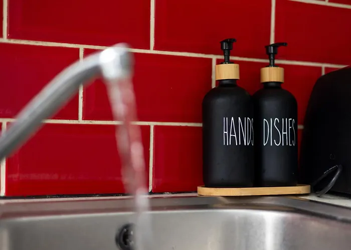 Lejlighed Spacious 3 Bed By Free Wifi And Netflix Leeds (West Yorkshire)