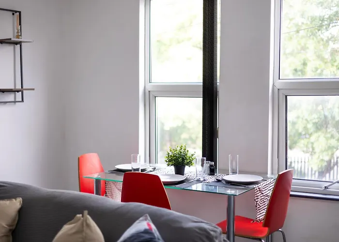 Lejlighed Spacious 3 Bed By Free Wifi And Netflix